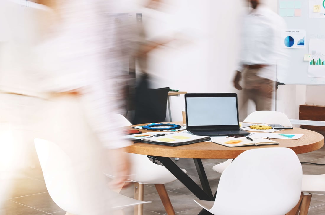 laptop-mockup-busy-office-and-blurred-background-2022-12-08-21-43-15-utc (1)